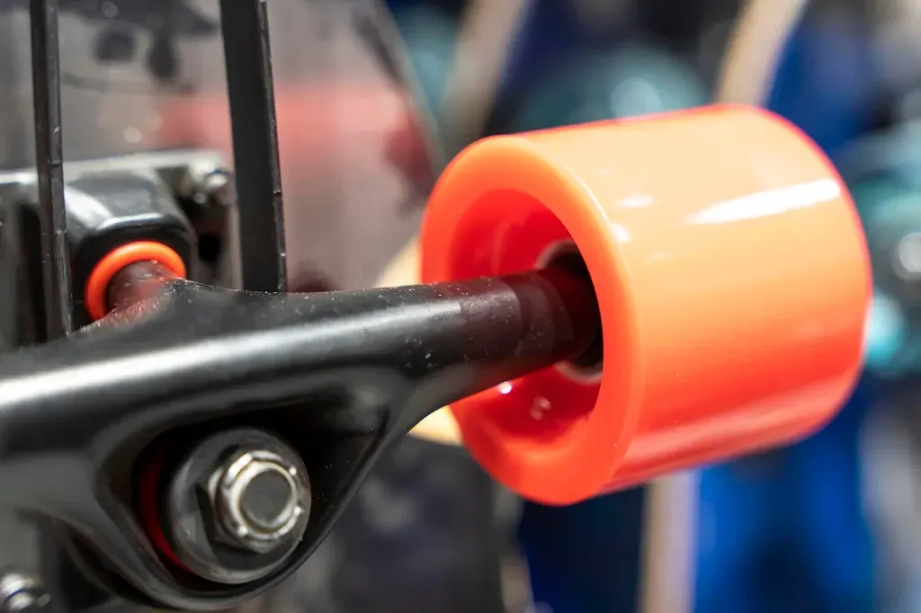 Proces powlekania powierzchni gumą w przemyśle technicznym